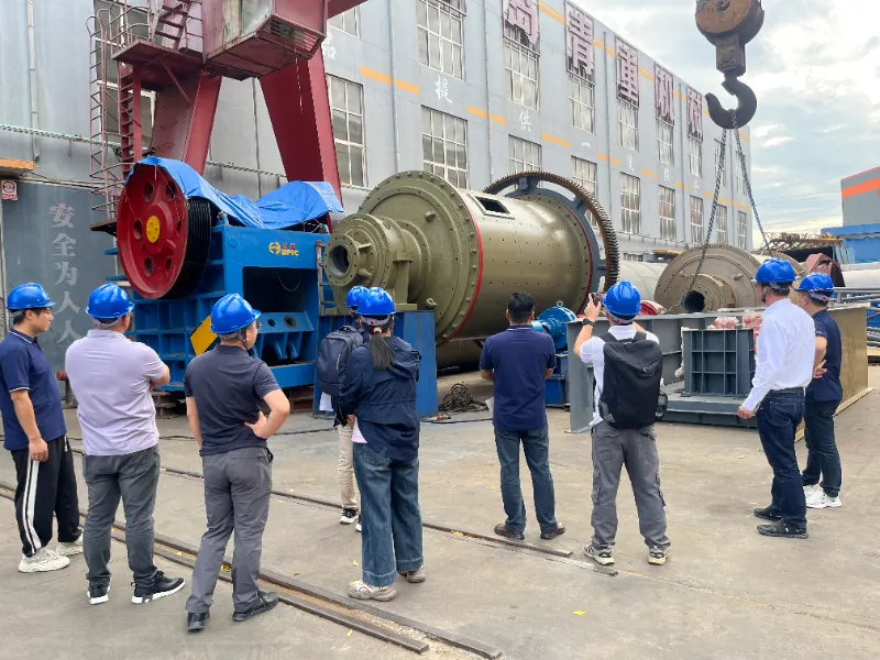 Malalim na Paglinang ng mga Overseas Market, Panalo ng Tiwala Sa pamamagitan ng Lakas! Ang mga Kliyente sa Timog Silangang Asya ay Bumisita sa EPIC Mining Machinery para sa Inspeksyon at Pagtanggap ng Kagamitan